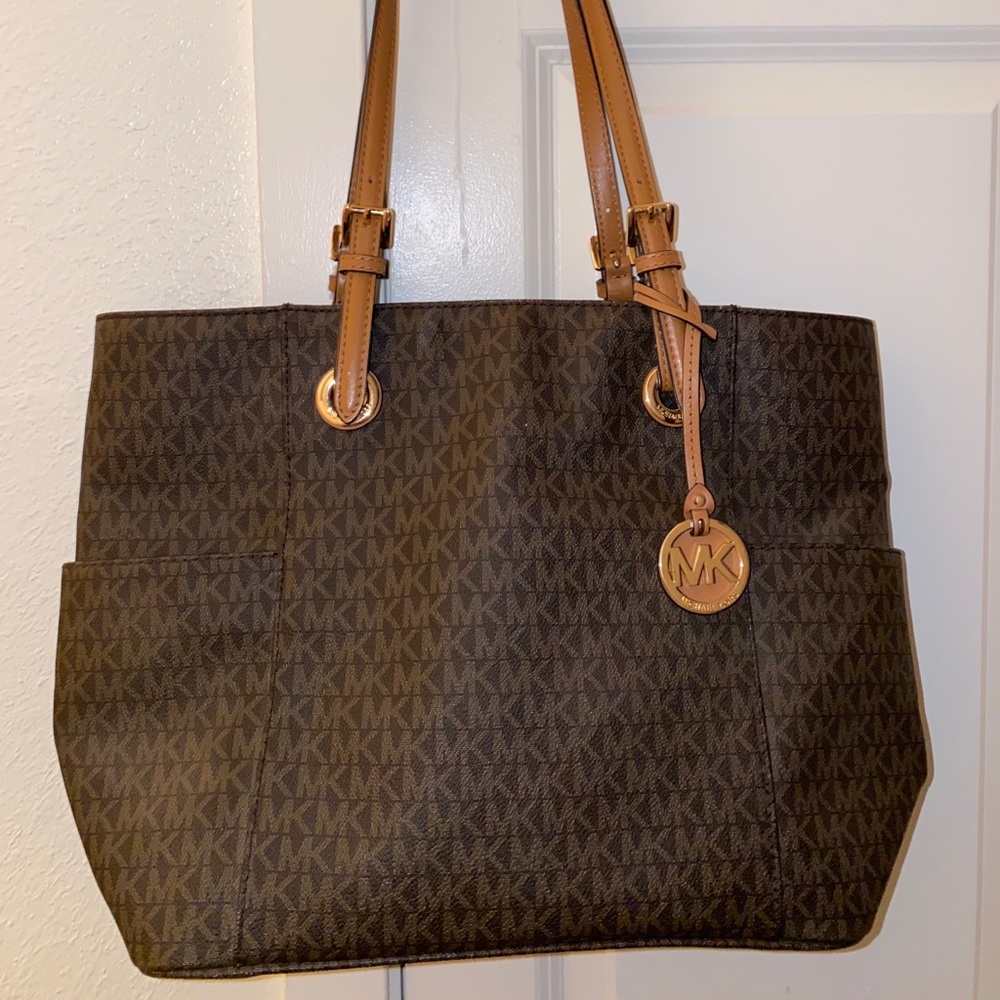 Michael Kors purse